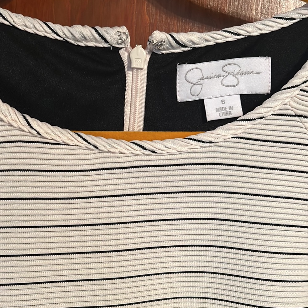 NWT Jessica Simpson Dress - Picture 2 of 6